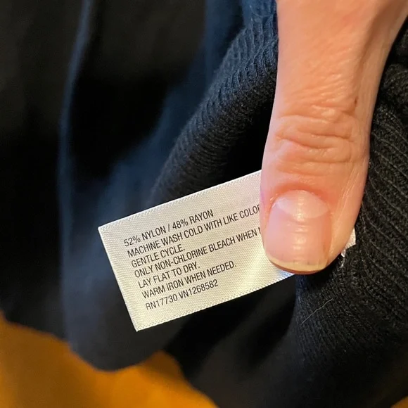 Mossimo Supply Co. Crewneck Sweater - Picture 6 of 11